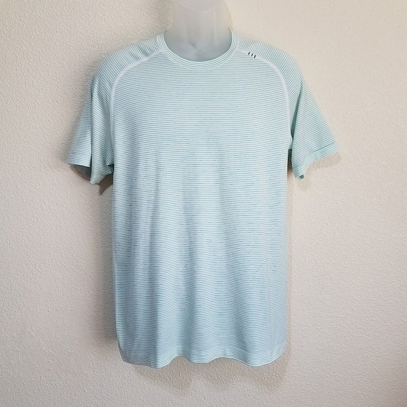 lululemon athletica Other - Lululemon Men Metal Vent Tech Shirt